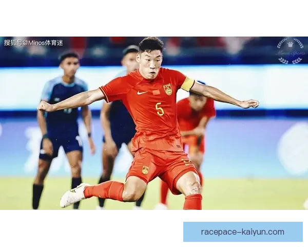 沙勒罗瓦在近期比赛中表现稳健，展现出强大的竞争力与战术执行力。